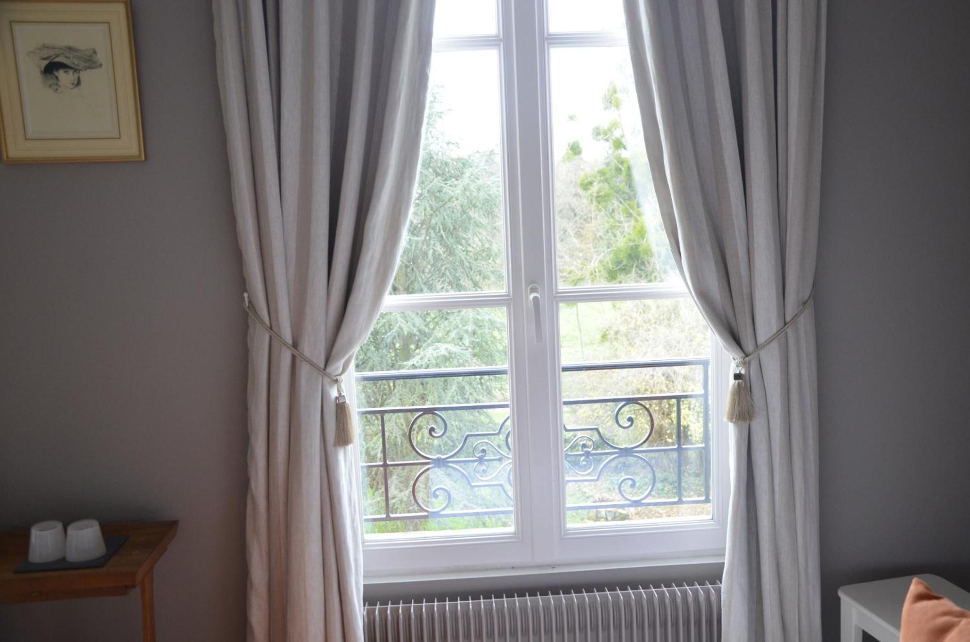Chambres D'Hotes Du Bas Manoir Bretteville-sur-Odon Rum bild