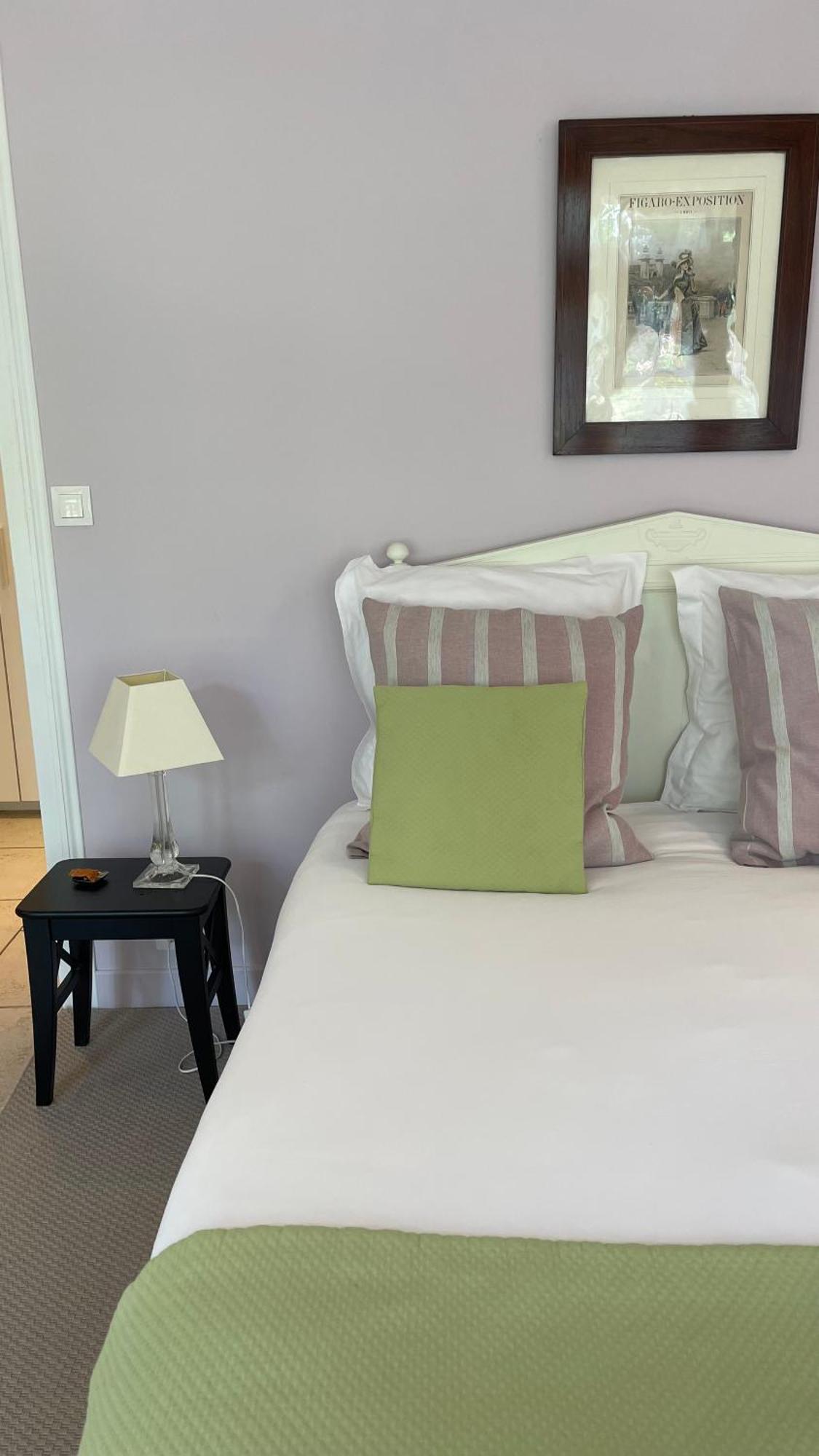 Chambres D'Hotes Du Bas Manoir Bretteville-sur-Odon Exteriör bild