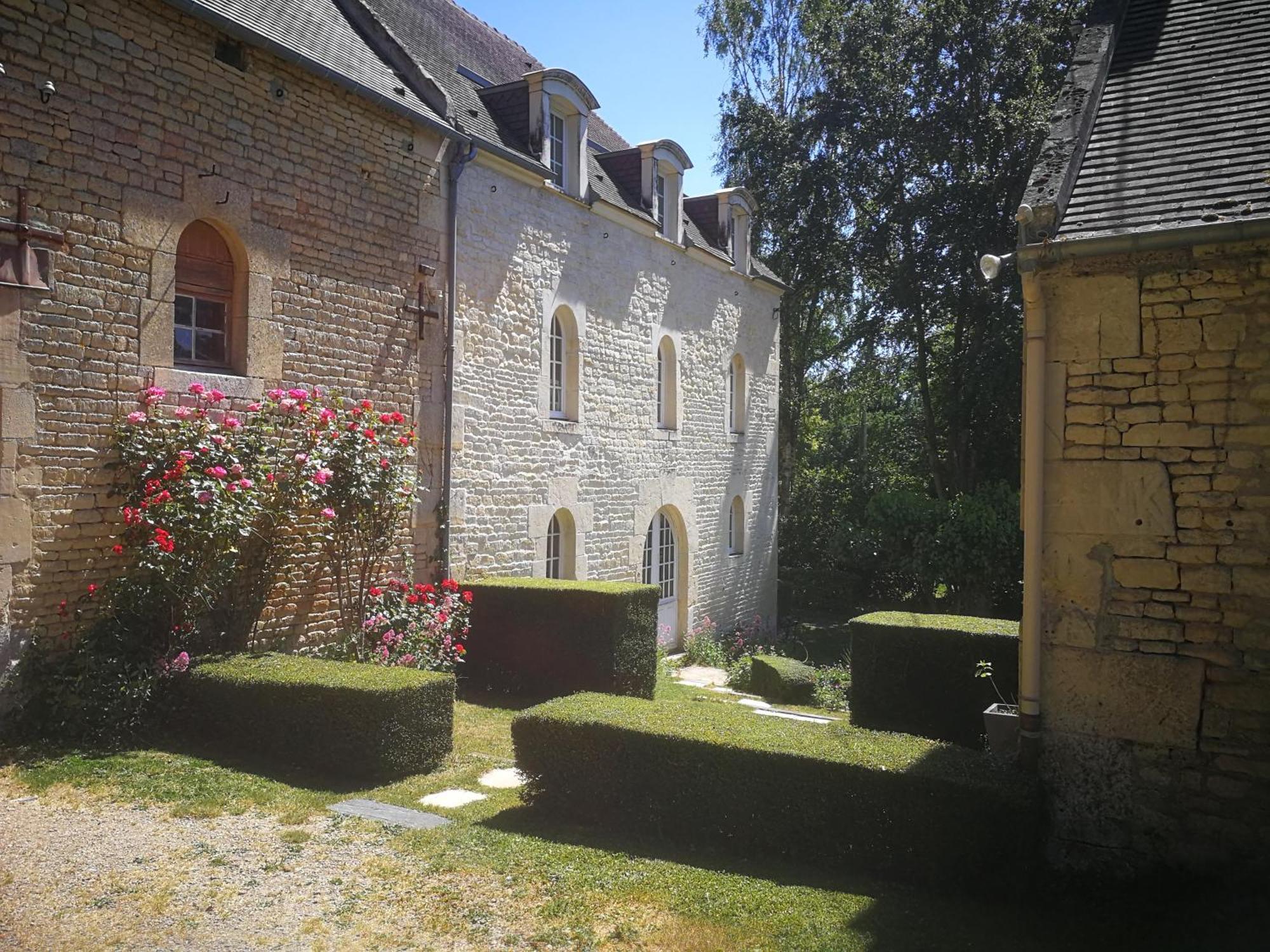 Chambres D'Hotes Du Bas Manoir Bretteville-sur-Odon Exteriör bild